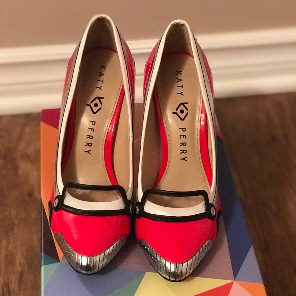 Katy Perry Collection -Thelma Race Car Pumps